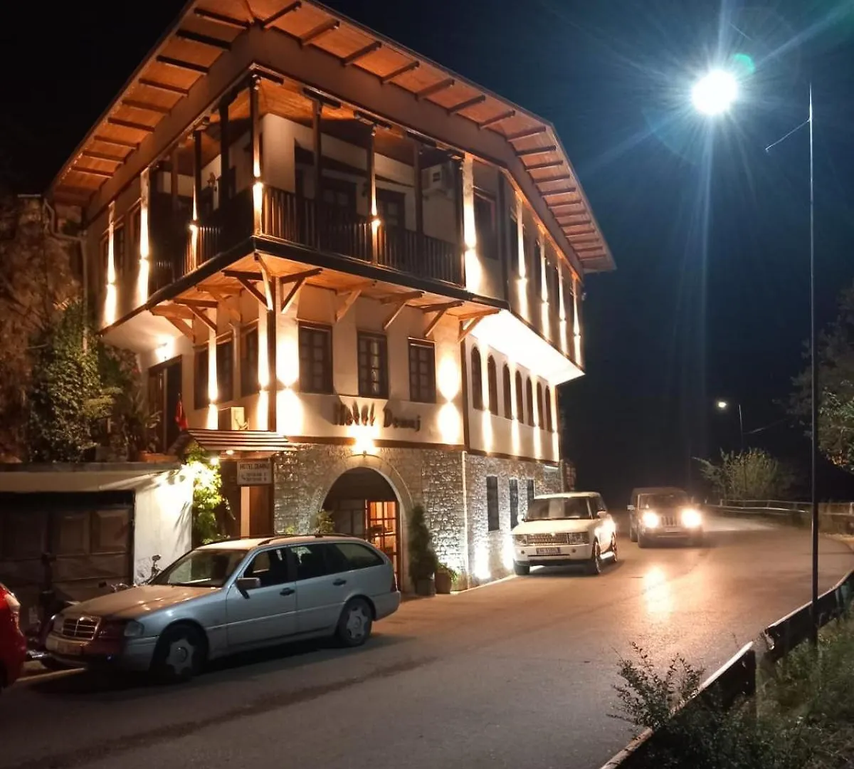 Hotel Demaj Berat