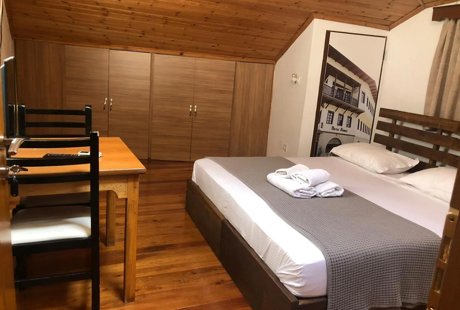 Hotel Demaj Berat