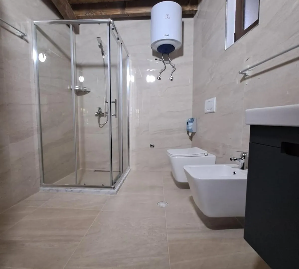 Hotel Demaj Berat