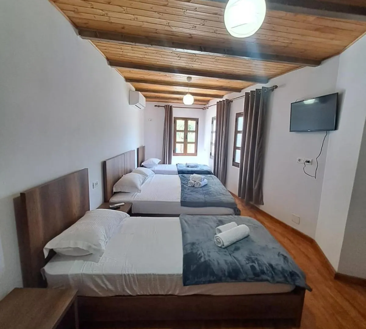 Hotel Demaj Берат