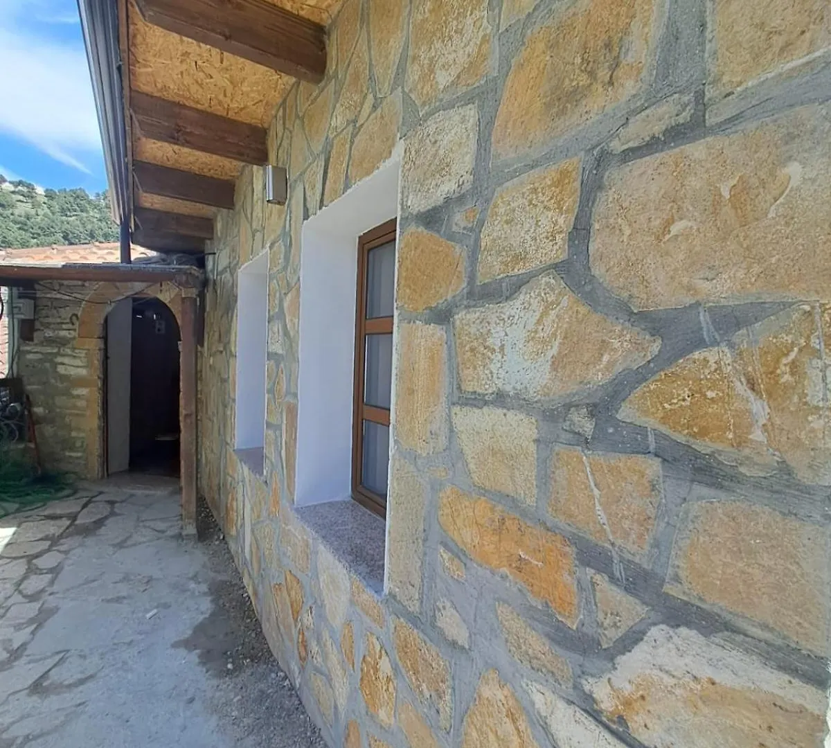 Hotel Demaj Berat