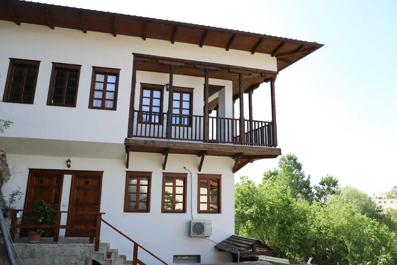 Hotel Demaj Берат Албания