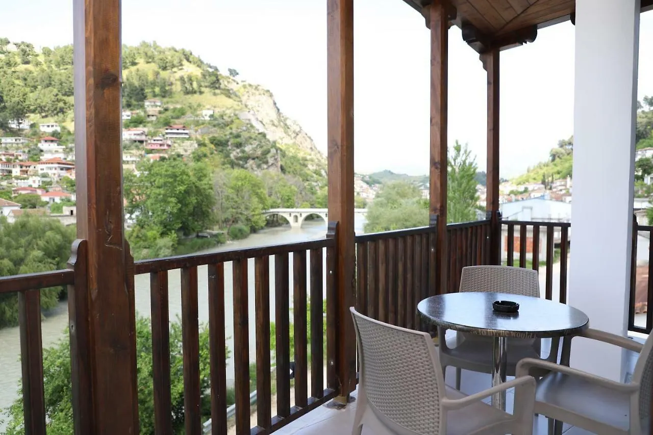 Hotel Demaj Berat