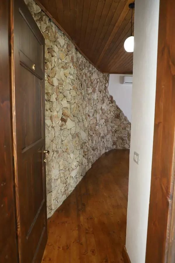 Hotel Demaj Berat Bed & Breakfast